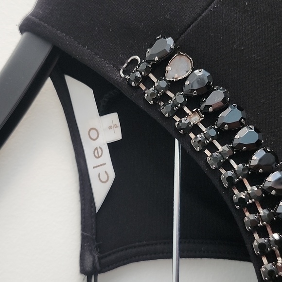 CLEO Sz Small Black S/Sleeve Top With Jewel Embellished Neckline - Picture 3 of 6